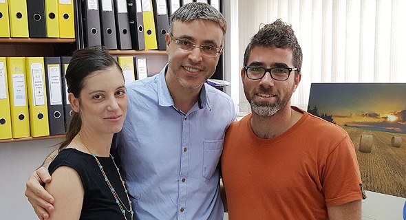 Feelit co-founders Gady Konvalina (right), Meital Segev-Bar (left) and Prof. Hossam Haick. Photo: Courtesy