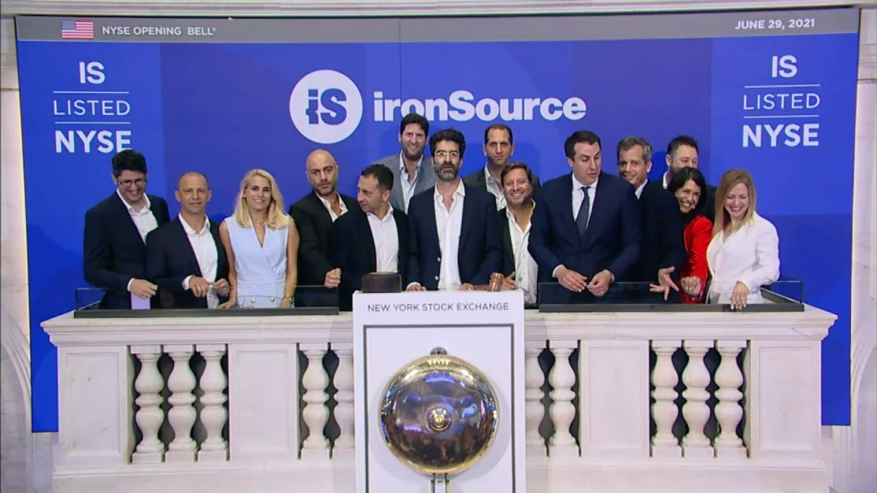 ironSource managment at the New York Stock Exchange Photo: YouTube screenshot ironSource managment at the New York Stock Exchange Photo: YouTube screenshot
