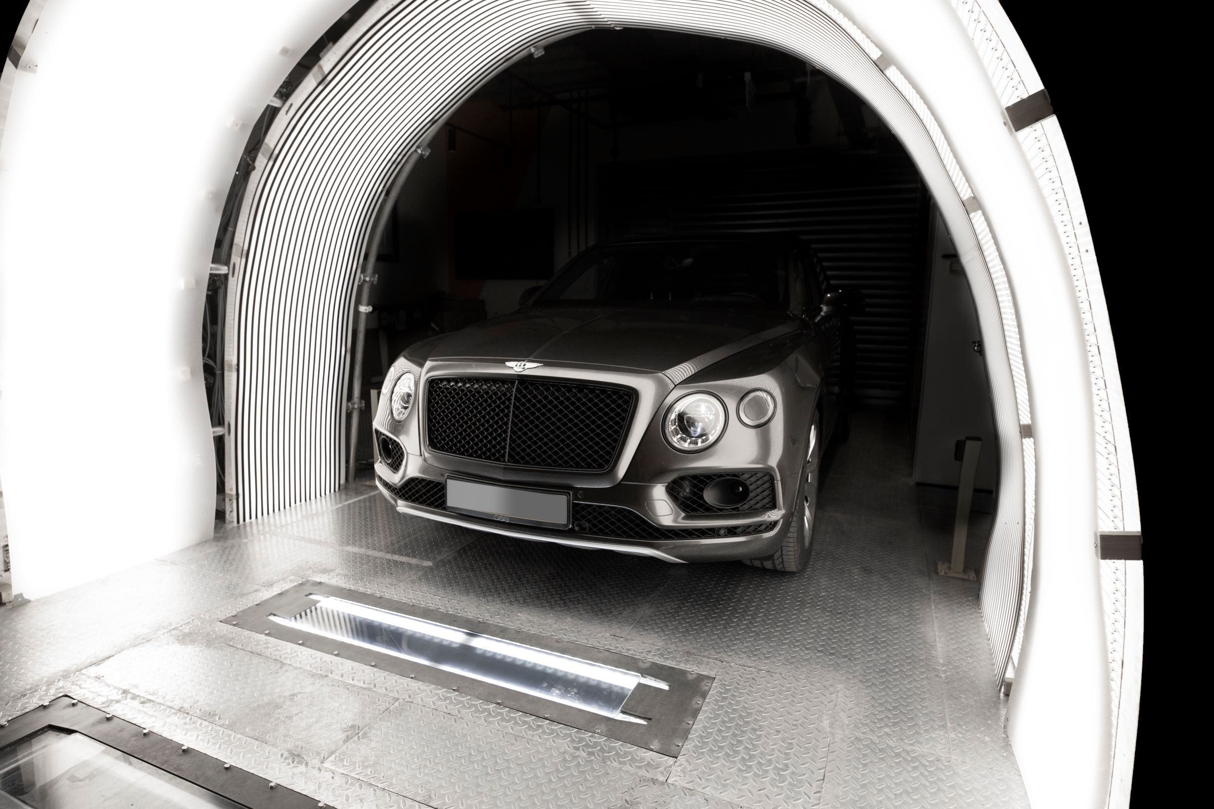 UVeye's car scanning system Photo: UVeye UVeye's car scanning system Photo: UVeye